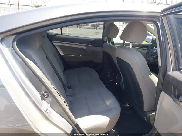 KMHD74LF1HU152356 2017 HYUNDAI ELANTRA - Image 8