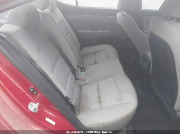 KMHD74LF1HU190718 2017 HYUNDAI ELANTRA - Image 8
