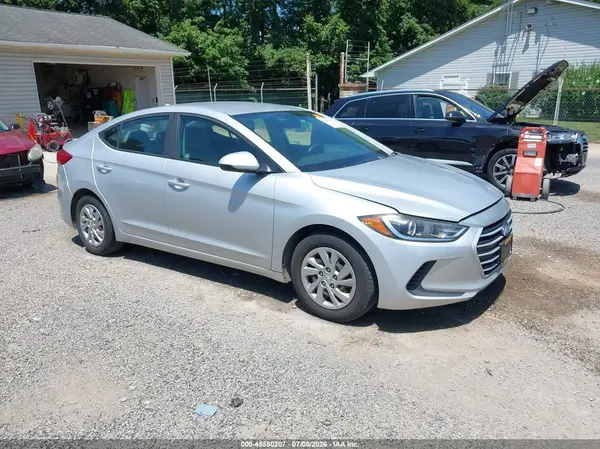 KMHD74LF1HU323669 2017 HYUNDAI ELANTRA - Image 1