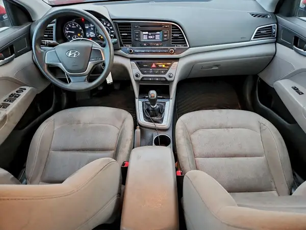 KMHD74LF1HU355389 2017 HYUNDAI ELANTRA - Image 8