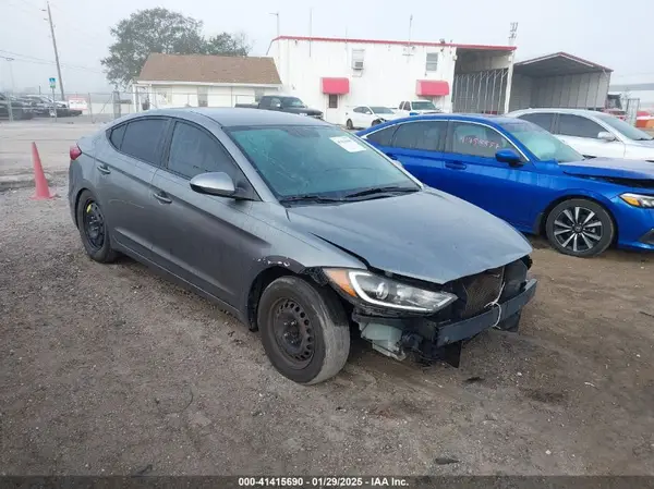 KMHD74LF1HU368823 2017 HYUNDAI ELANTRA - Image 1