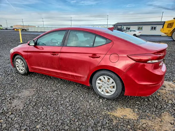 KMHD74LF1HU370412 2017 HYUNDAI ELANTRA - Image 2