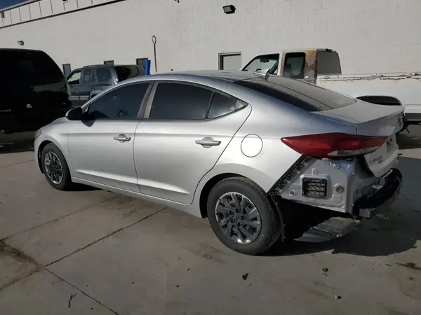 KMHD74LF1HU394757 2017 HYUNDAI ELANTRA - Image 2