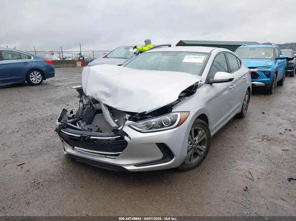 KMHD74LF1HU394869 2017 HYUNDAI ELANTRA - Image 2