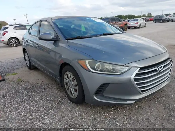 KMHD74LF1HU400055 2017 HYUNDAI ELANTRA - Image 1