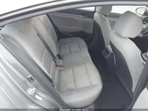 KMHD74LF1HU400055 2017 HYUNDAI ELANTRA - Image 8