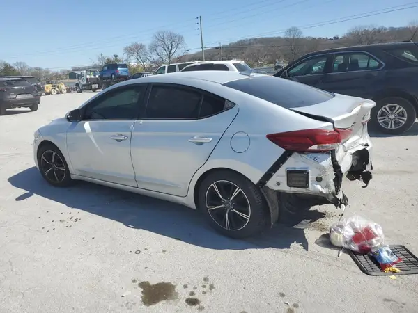 KMHD74LF1HU403120 2017 HYUNDAI ELANTRA - Image 2