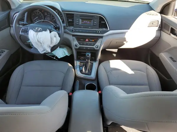 KMHD74LF1HU415641 2017 HYUNDAI ELANTRA - Image 8