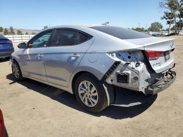 KMHD74LF1HU422198 2017 HYUNDAI ELANTRA - Image 2