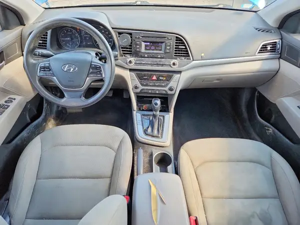 KMHD74LF1HU422301 2017 HYUNDAI ELANTRA - Image 8