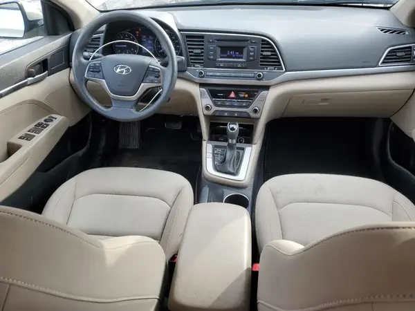 KMHD74LF1HU424078 2017 HYUNDAI ELANTRA - Image 8