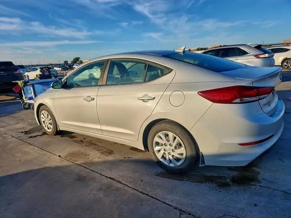 KMHD74LF1HU432987 2017 HYUNDAI ELANTRA - Image 2