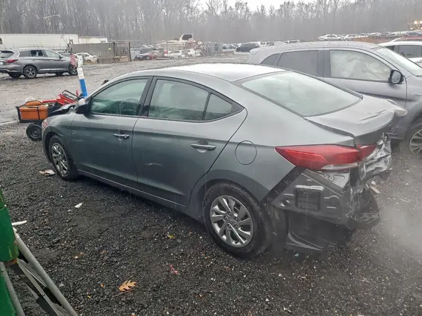 KMHD74LF1JU471259 2018 HYUNDAI ELANTRA - Image 2