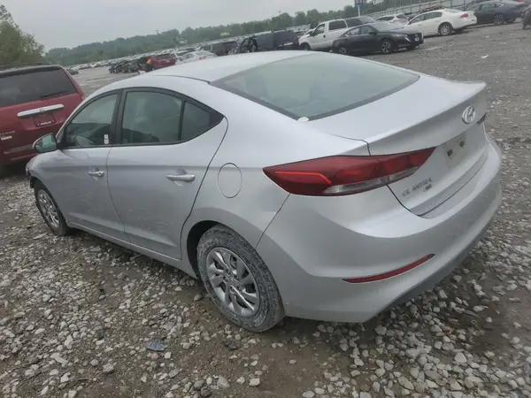 KMHD74LF1JU475313 2018 HYUNDAI ELANTRA - Image 2