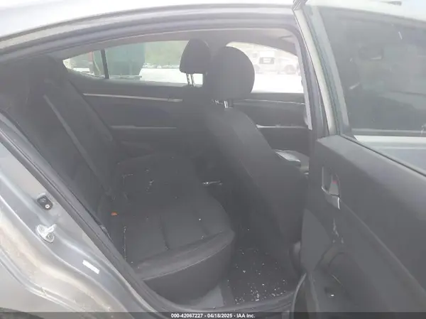 KMHD74LF1JU477482 2018 HYUNDAI ELANTRA - Image 8