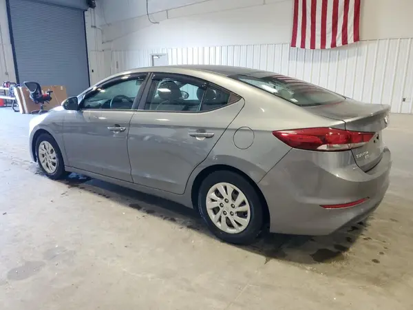 KMHD74LF1JU477675 2018 HYUNDAI ELANTRA - Image 2