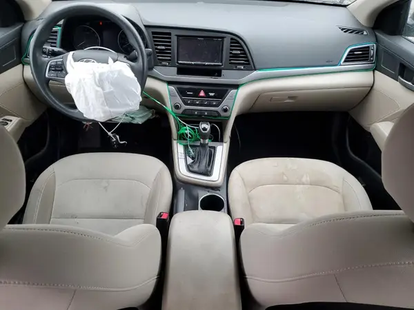 KMHD74LF1JU519231 2018 HYUNDAI ELANTRA - Image 8