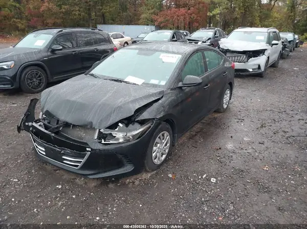 KMHD74LF1JU574312 2018 HYUNDAI ELANTRA - Image 2