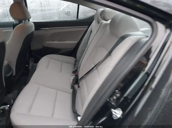 KMHD74LF1JU574312 2018 HYUNDAI ELANTRA - Image 8