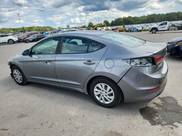 KMHD74LF1JU578764 2018 HYUNDAI ELANTRA - Image 2