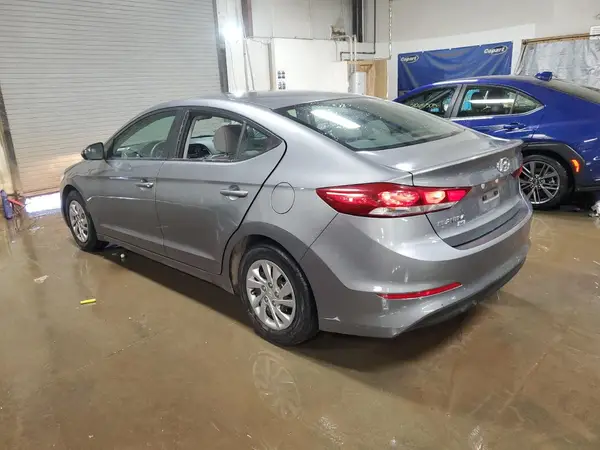 KMHD74LF1JU581924 2018 HYUNDAI ELANTRA - Image 2
