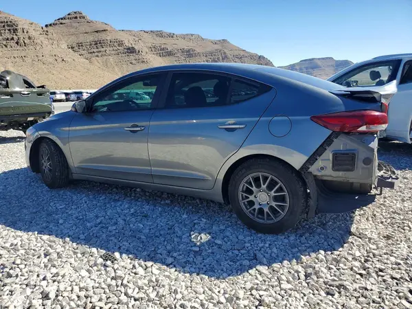 KMHD74LF1JU631849 2018 HYUNDAI ELANTRA - Image 2
