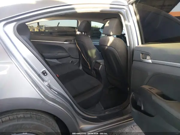 KMHD74LF1KU752141 2019 HYUNDAI ELANTRA - Image 8