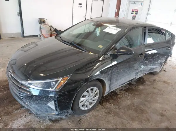 KMHD74LF1KU758621 2019 HYUNDAI ELANTRA - Image 2