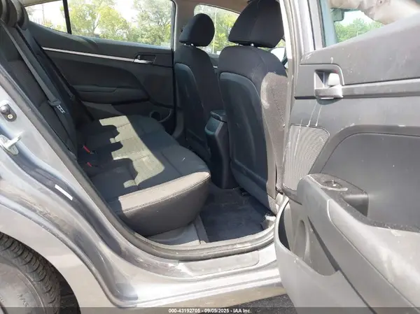 KMHD74LF1KU864843 2019 HYUNDAI ELANTRA - Image 8