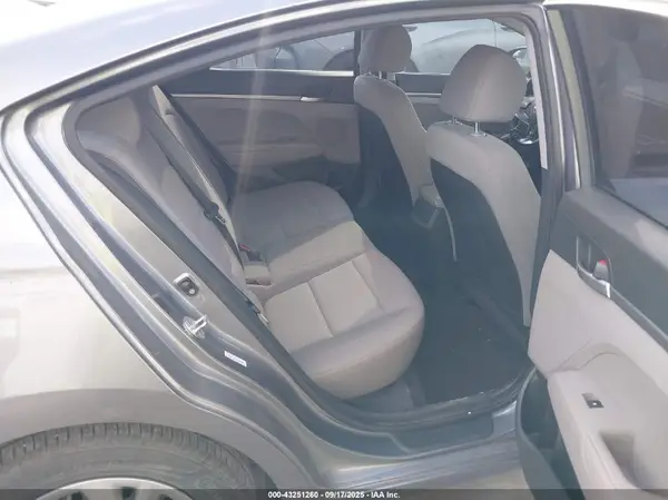 KMHD74LF1KU881660 2019 HYUNDAI ELANTRA - Image 8