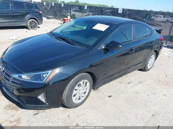 KMHD74LF1LU107331 2020 HYUNDAI ELANTRA - Image 2