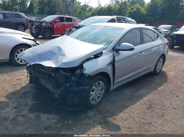 KMHD74LF1LU944385 2020 HYUNDAI ELANTRA - Image 2