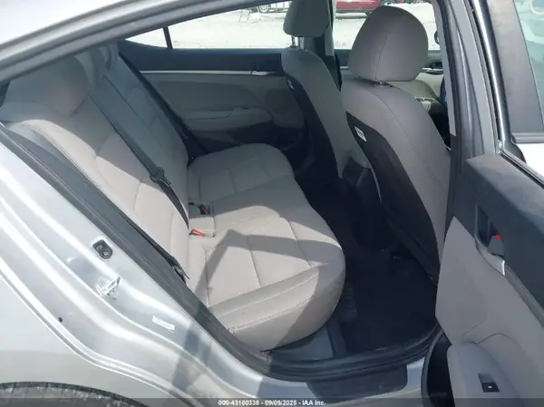 KMHD74LF1LU988385 2020 HYUNDAI ELANTRA - Image 8