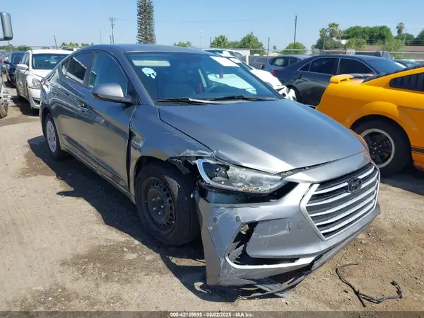 KMHD74LF2HU061211 2017 HYUNDAI ELANTRA - Image 1