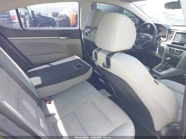 KMHD74LF2HU076453 2017 HYUNDAI ELANTRA - Image 8