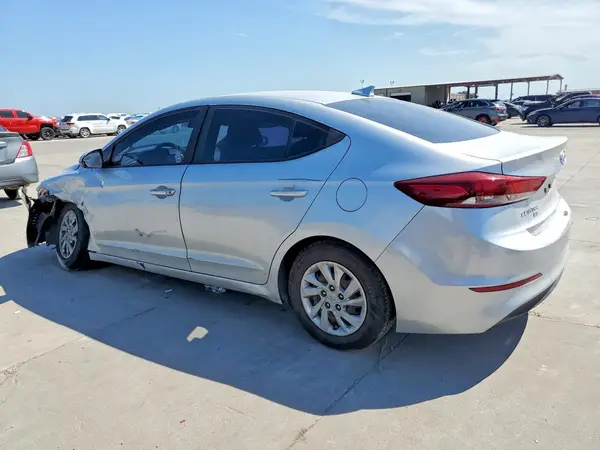 KMHD74LF2HU077571 2017 HYUNDAI ELANTRA - Image 2