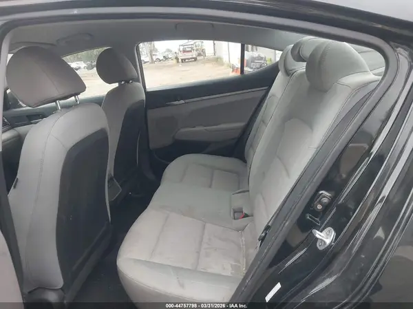 KMHD74LF2HU082625 2017 HYUNDAI ELANTRA - Image 8
