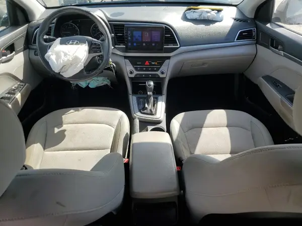 KMHD74LF2HU093592 2017 HYUNDAI ELANTRA - Image 8