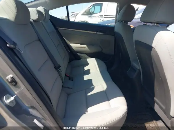 KMHD74LF2HU099148 2017 HYUNDAI ELANTRA - Image 8
