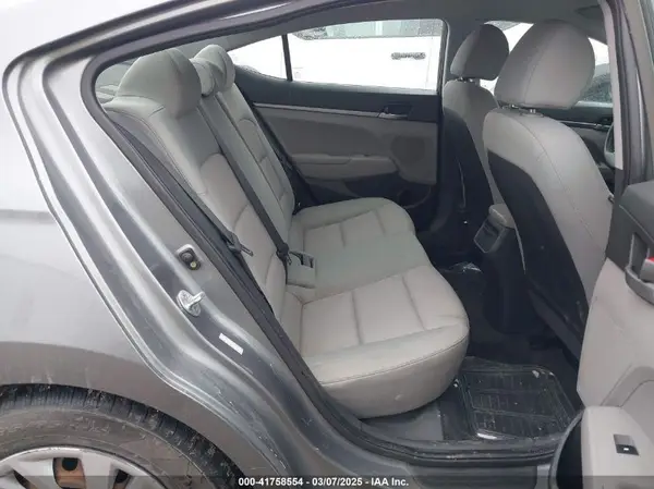 KMHD74LF2HU100279 2017 HYUNDAI ELANTRA - Image 8