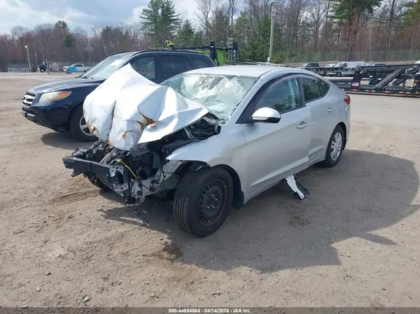 KMHD74LF2HU104588 2017 HYUNDAI ELANTRA - Image 2