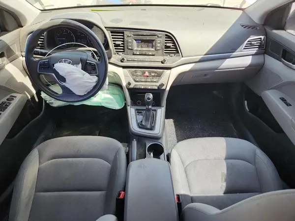 KMHD74LF2HU112156 2017 HYUNDAI ELANTRA - Image 8