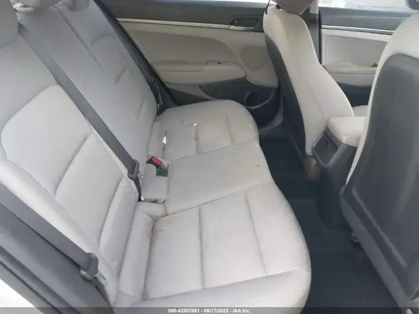 KMHD74LF2HU115929 2017 HYUNDAI ELANTRA - Image 8