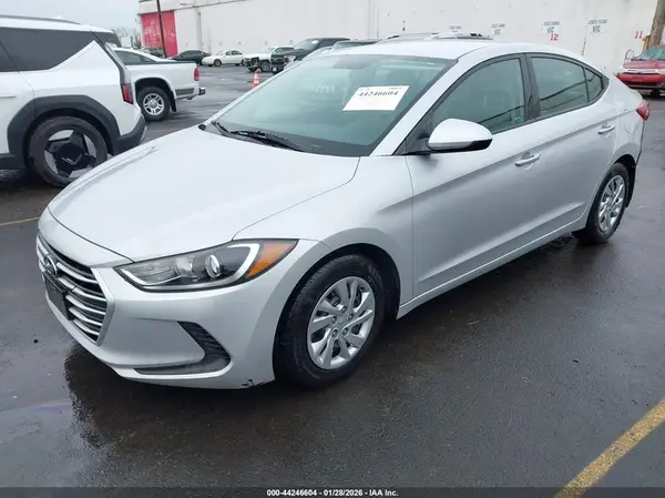 KMHD74LF2HU119849 2017 HYUNDAI ELANTRA - Image 2
