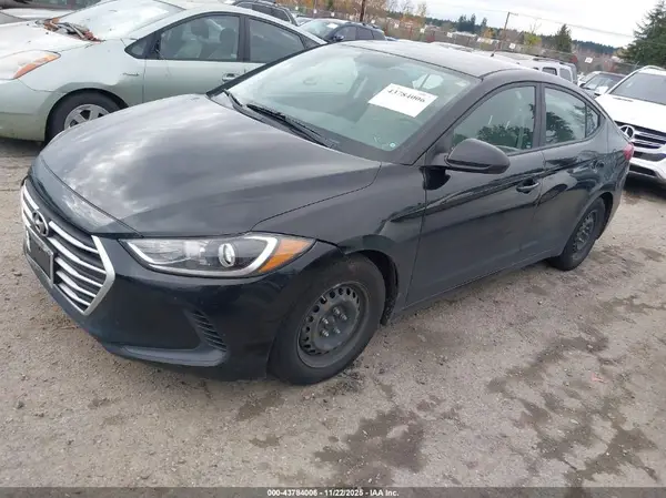 KMHD74LF2HU149739 2017 HYUNDAI ELANTRA - Image 2