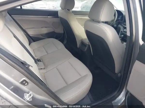 KMHD74LF2HU150485 2017 HYUNDAI ELANTRA - Image 8