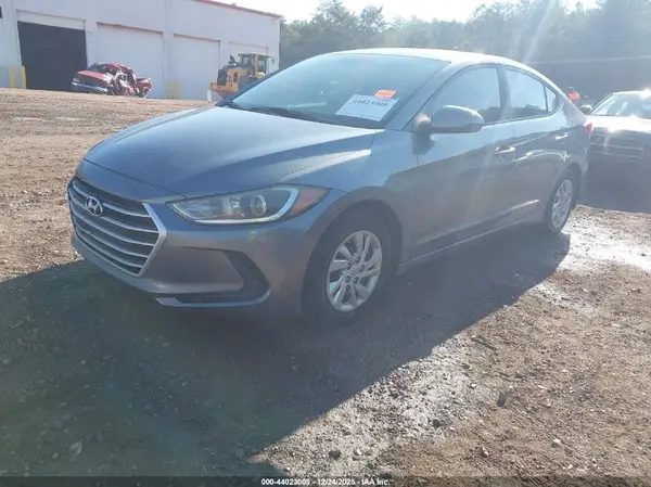 KMHD74LF2HU150552 2017 HYUNDAI ELANTRA - Image 2