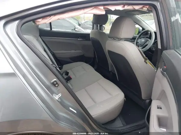 KMHD74LF2HU151121 2017 HYUNDAI ELANTRA - Image 8