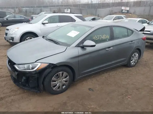KMHD74LF2HU154469 2017 HYUNDAI ELANTRA - Image 2
