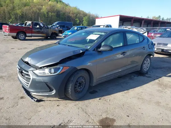 KMHD74LF2HU154617 2017 HYUNDAI ELANTRA - Image 2
